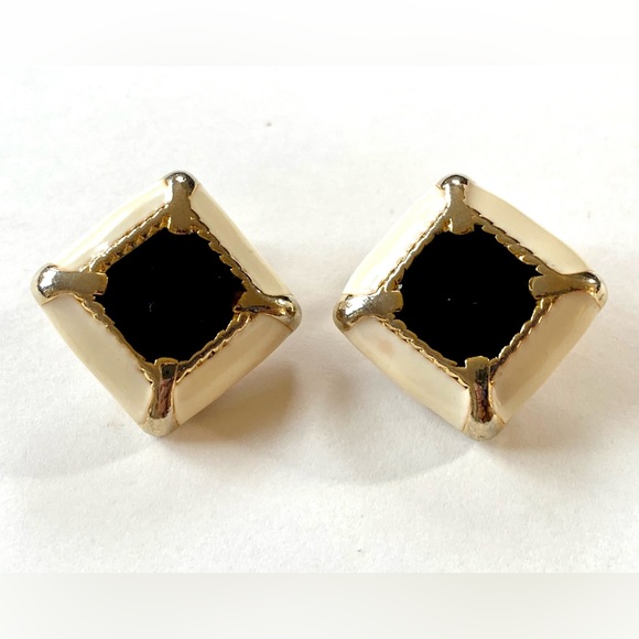 Vintage Cream and Black Enamel Clip On Earrings Gold tone diamond shaped - Picture 1 of 12